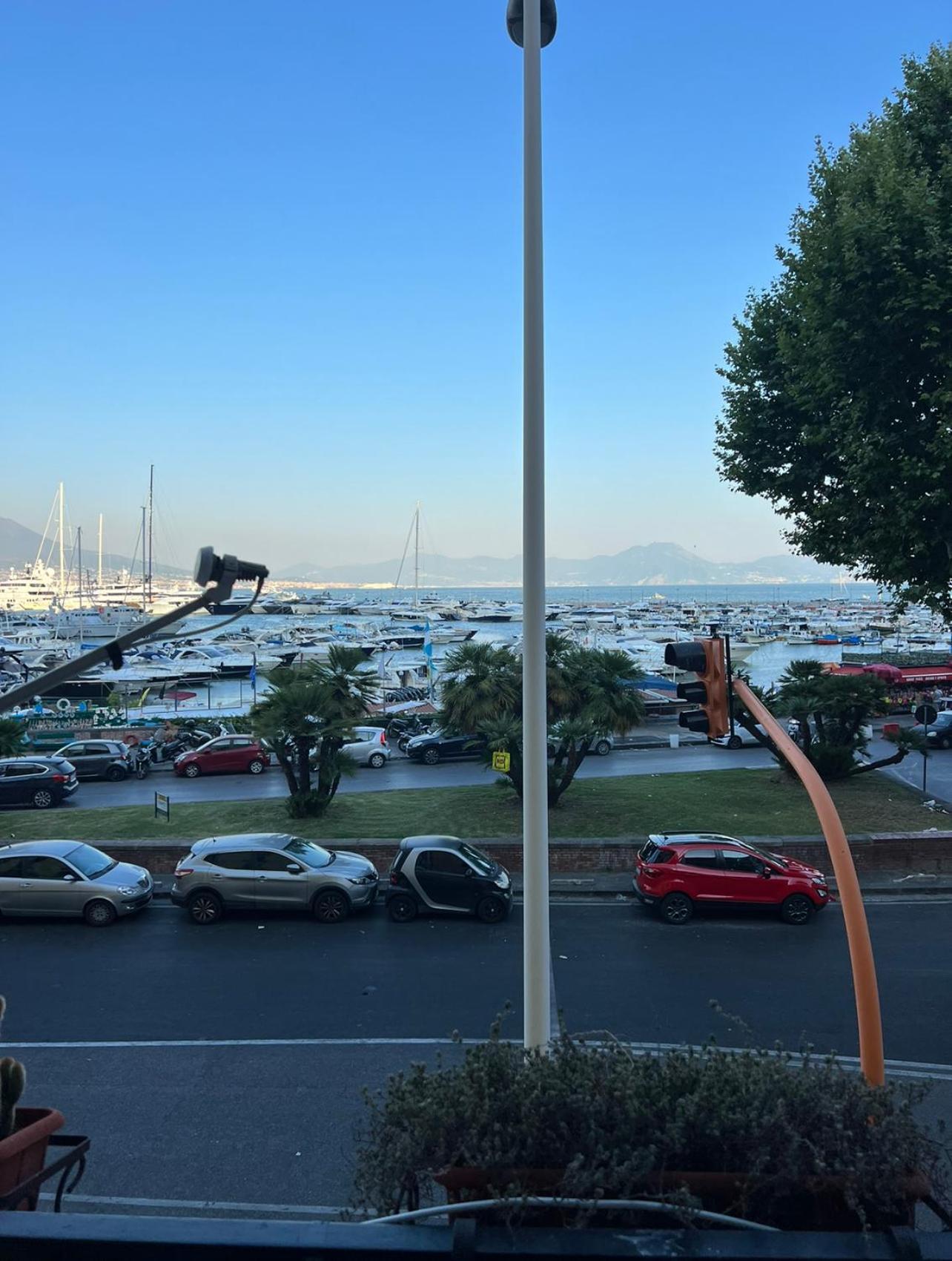 Caracciolo Napoli Beb Acomodação com café da manhã Exterior foto