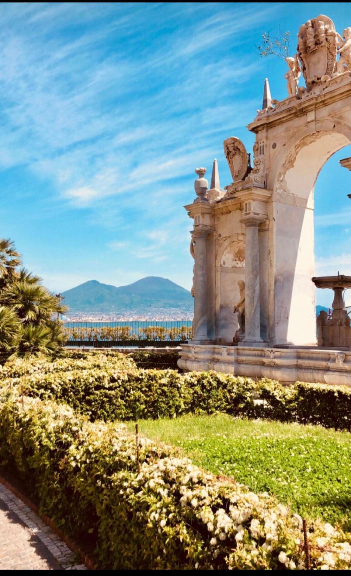 Caracciolo Napoli Beb Acomodação com café da manhã Exterior foto